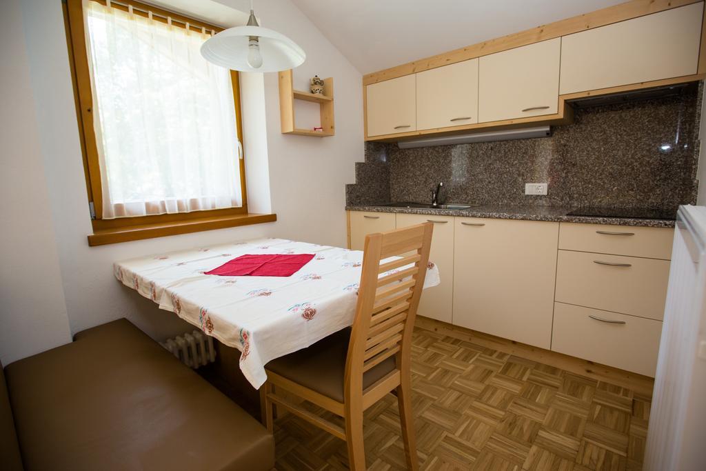 Appartamenti Genziana La Villa  Kamer foto