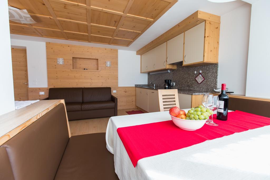 Appartamenti Genziana La Villa  Kamer foto