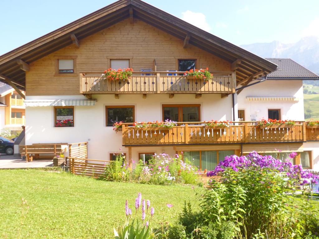 Appartamenti Genziana La Villa  Buitenkant foto